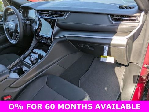 New 2025 Jeep Grand Cherokee L Laredo w/ Luxury Tech Group I image 29