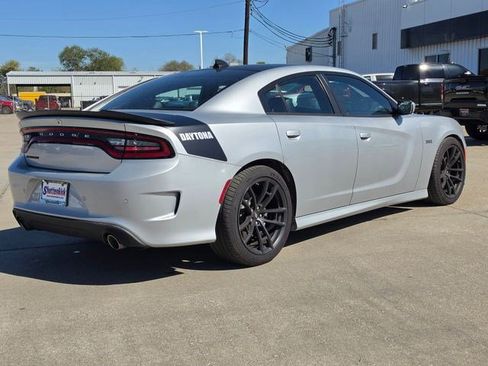 Used 2022 Dodge Charger Scat Pack w/ Daytona Edition Group image 6