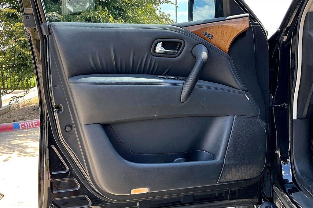 Used 2011 INFINITI QX56 2WD w/ Theater Pkg image 21