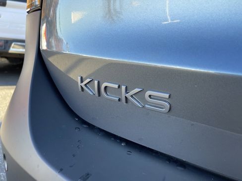 New 2025 Nissan Kicks SR image 8