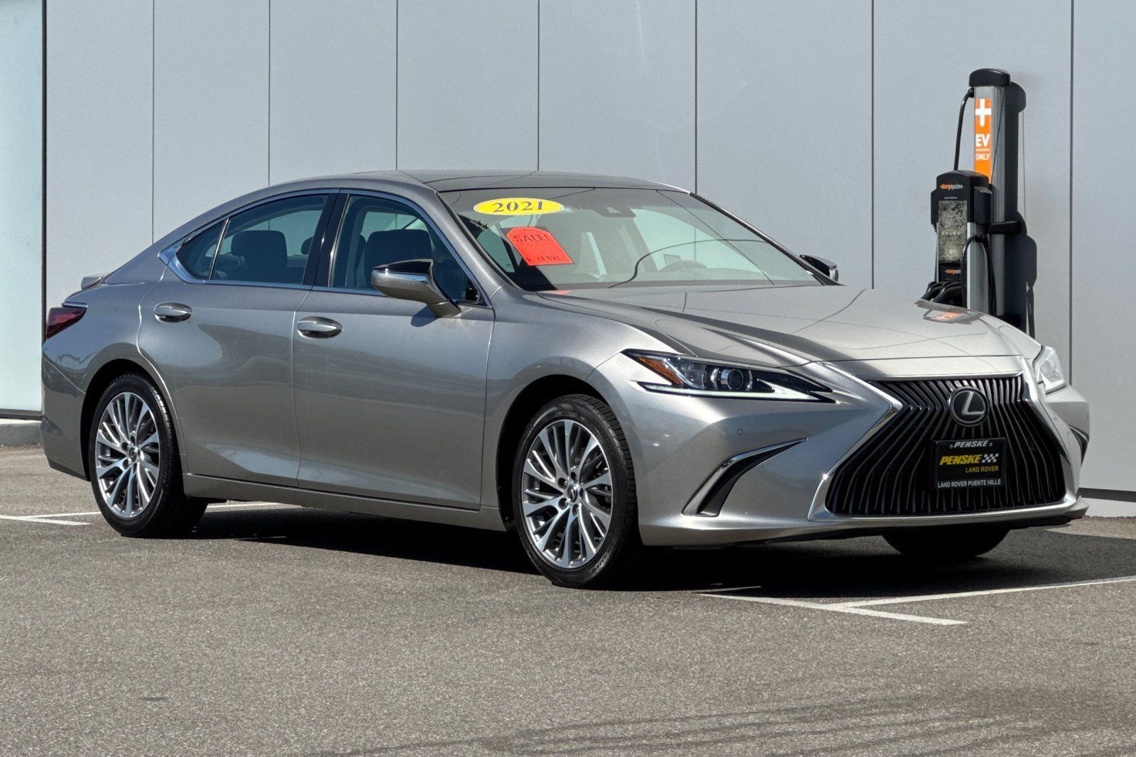 Used 2021 Lexus ES 350 w/ Premium Package FWD image 7