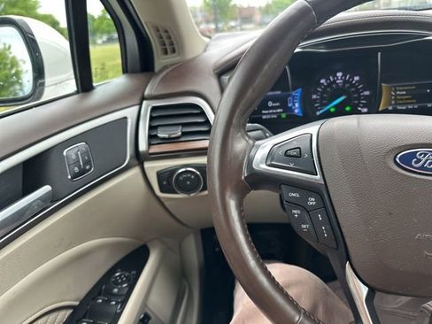 Used 2017 Ford Fusion Platinum FWD image 43