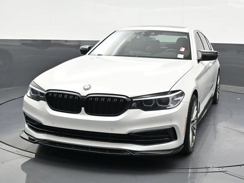 Used 2020 BMW 530i w/ Convenience Package RWD image 9