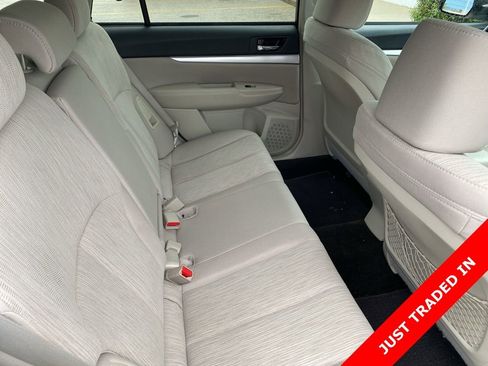 Used 2013 Subaru Outback 2.5i Premium w/ Popular Pkg 1A AWD/4WD image 6