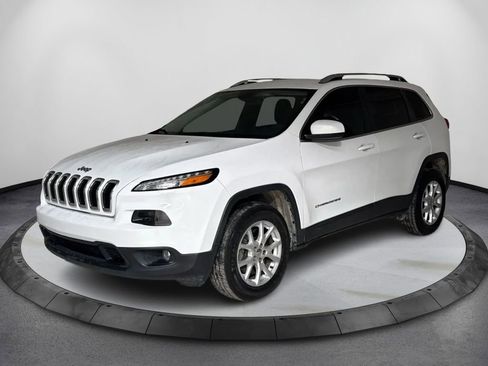 Used 2018 Jeep Cherokee Latitude image 1
