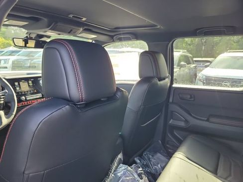 New 2026 Nissan Frontier PRO-4X w/ Pro Premium Package AWD/4WD image 8