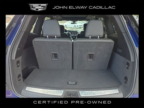 Used 2025 Cadillac XT6 Premium Luxury image 19