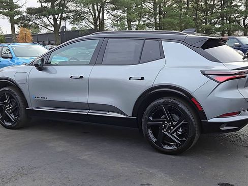 New 2026 Chevrolet Equinox EV RS image 2