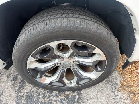 Used 2020 RAM 1500 Limited RWD image 15