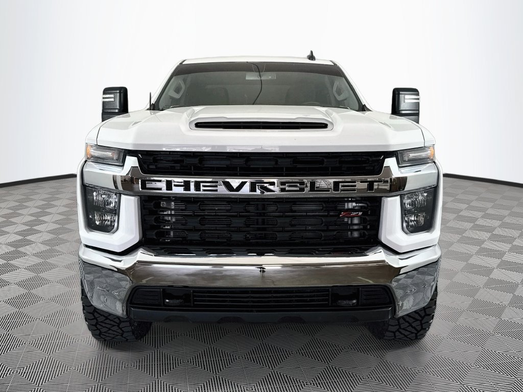 Used 2023 Chevrolet Silverado 2500 LT AWD/4WD image 2
