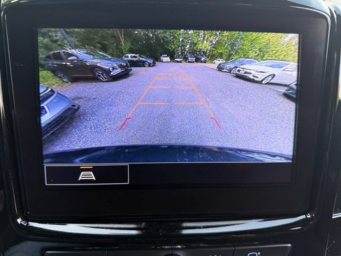 Used 2023 Chevrolet Traverse LT w/ LPO, Floor Liner Package AWD/4WD image 18