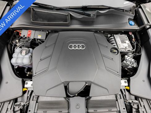 Used 2023 Audi Q8 Premium Plus w/ Premium Plus Package AWD/4WD image 34