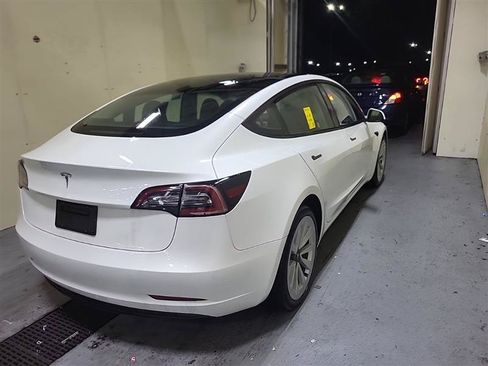 Used 2023 Tesla Model 3 Standard Range RWD image 6