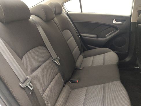 Used 2017 Kia Forte LX FWD image 19