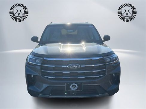 New 2026 Ford Explorer Active image 2