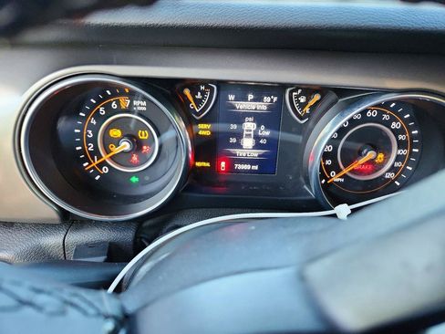 Used 2020 Jeep Gladiator Sport w/ Quick Order Package 24S AWD/4WD image 8