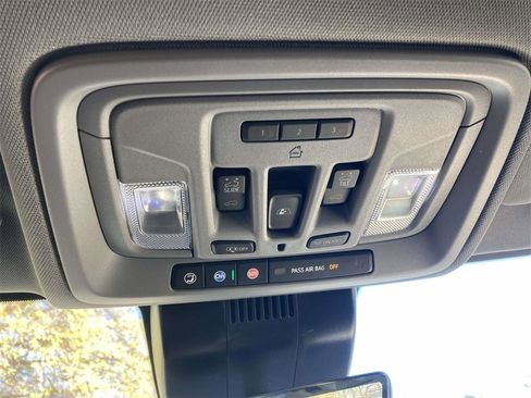 Used 2025 GMC Sierra 2500 Denali w/ Denali Reserve Package image 18