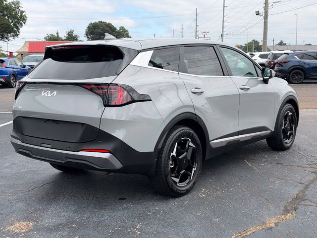 Used 2026 Kia Sportage EX FWD image 5
