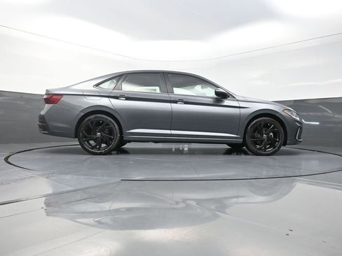 New 2026 Volkswagen Jetta SE image 28