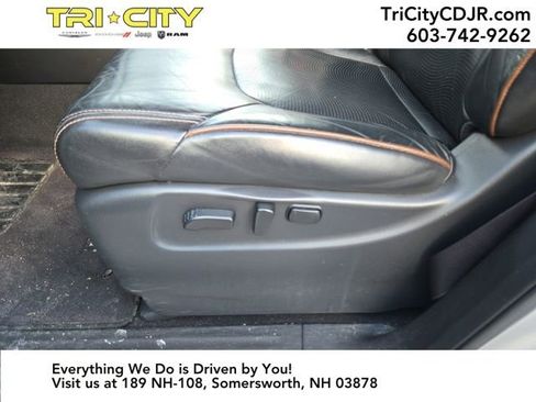 Used 2017 Nissan Armada Platinum w/ Captain Seat Package image 18