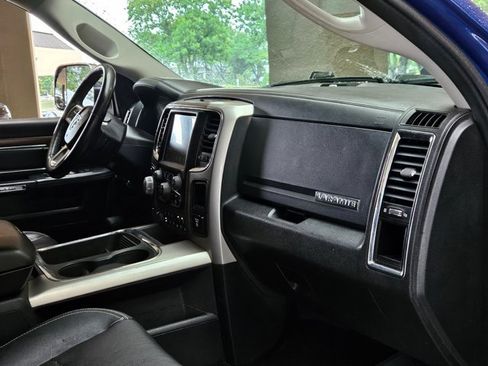 Used 2016 RAM 1500 Laramie w/ Convenience Group AWD/4WD image 16