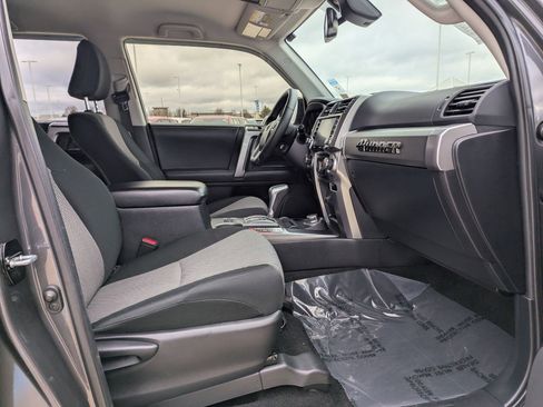 Used 2021 Toyota 4Runner SR5 image 28