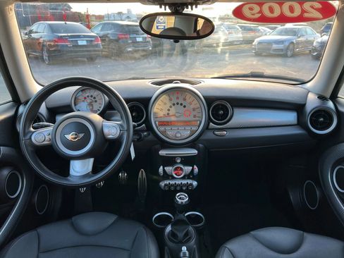 Used 2009 MINI Cooper S image 9