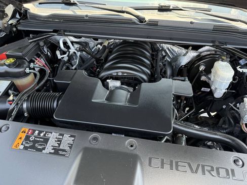 Used 2018 Chevrolet Tahoe LT AWD/4WD image 16