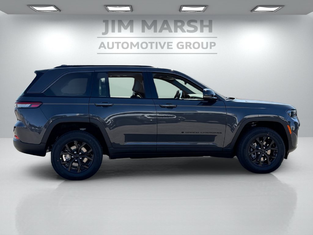 New 2026 Jeep Grand Cherokee Altitude AWD/4WD image 7