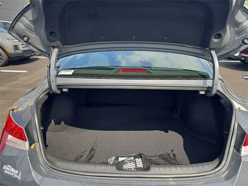 New 2025 Hyundai Elantra SEL image 23