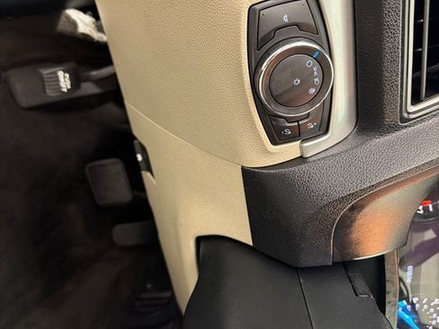 Used 2018 Ford Explorer FWD image 14