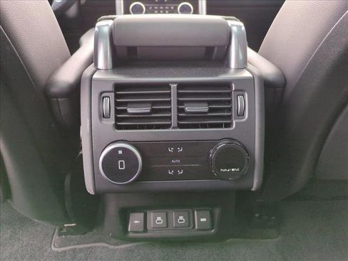 Used 2021 Land Rover Discovery S R-Dynamic image 19