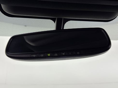 Used 2017 INFINITI Q60 3.0t Sport image 36