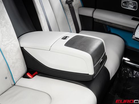 Used 2025 Rolls-Royce Ghost AWD/4WD image 41