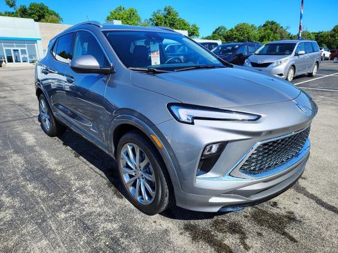 Used 2024 Buick Encore GX Avenir FWD image 3