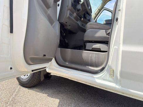 Used 2020 Nissan NV 2500 SV w/ Navigation Package RWD image 12