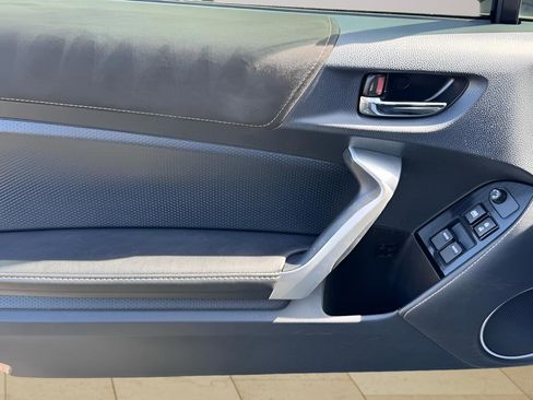 Used 2018 Toyota 86 RWD image 27