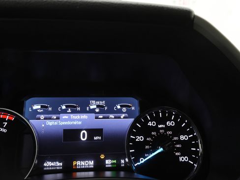 Used 2022 Ford F250 Lariat w/ Tremor Off-Road Package image 9