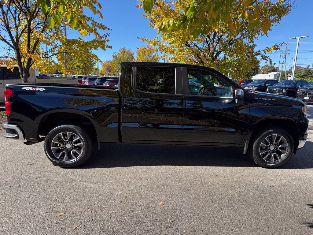 Used 2023 Chevrolet Silverado 1500 LT AWD/4WD image 6