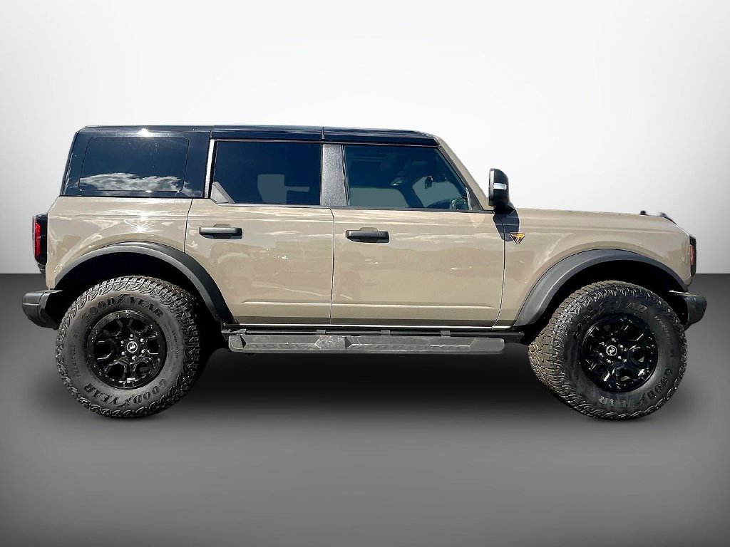 Used 2025 Ford Bronco Badlands AWD/4WD image 8