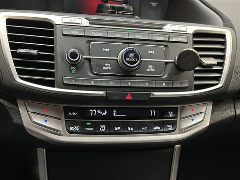 Used 2015 Honda Accord Sport image 29