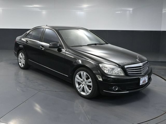 Used 2011 Mercedes-Benz C 300 4MATIC Sedan image 1