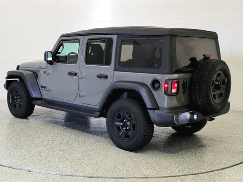 Used 2022 Jeep Wrangler Unlimited Sport AWD/4WD image 5