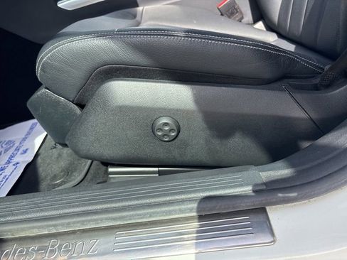 Used 2016 Mercedes-Benz E 350 4MATIC Sedan image 19