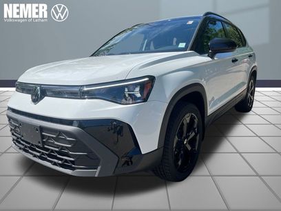New 2025 Volkswagen Taos SE