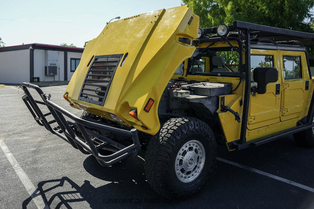 Used 2002 HUMMER H1 4-Door Open Top AWD/4WD image 18