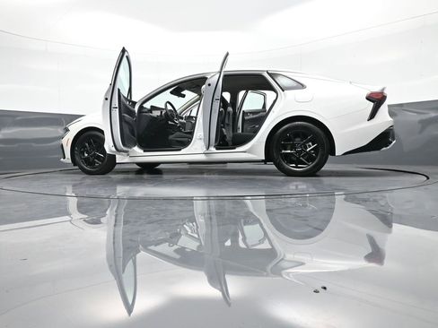 Certified 2025 Kia K5 LXS image 47