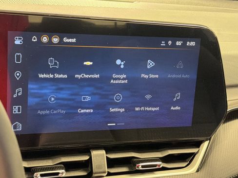 New 2026 Chevrolet Equinox LT w/ Safety and Technology Package FWD image 23