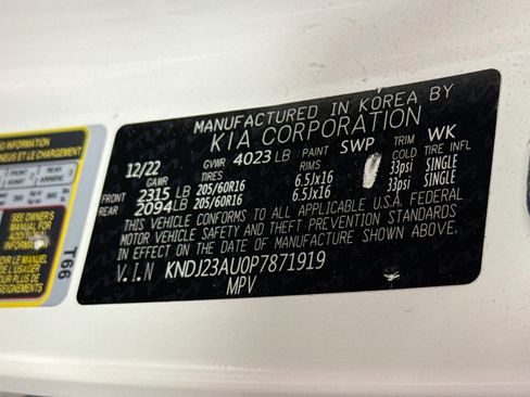Used 2023 Kia Soul LX w/ LX Technology Package FWD image 39