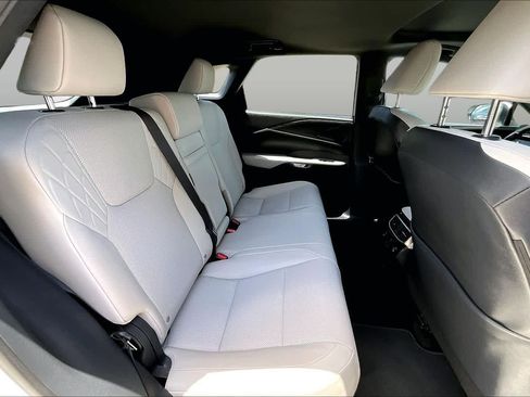 Used 2024 Lexus RX 350 Premium w/ Accessory Package (Z1) FWD image 20